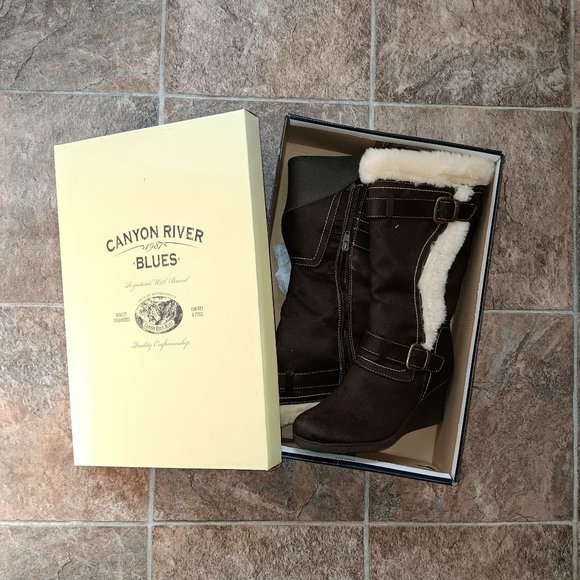 Boots Women's Faux Fur Mid Calf Brown NWT, Gorgeous! - Picture 2 of 4